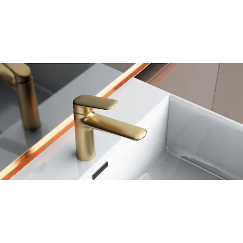 Vízesés-medence csapok Egyetlen lyukkal a fürdőszobai mosogatóhoz